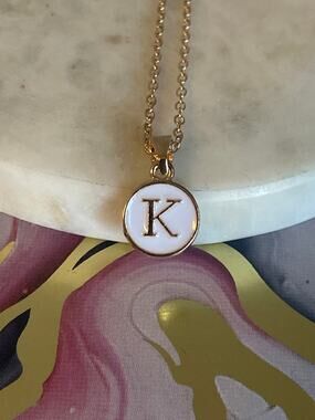 Letter initial pendant necklace K